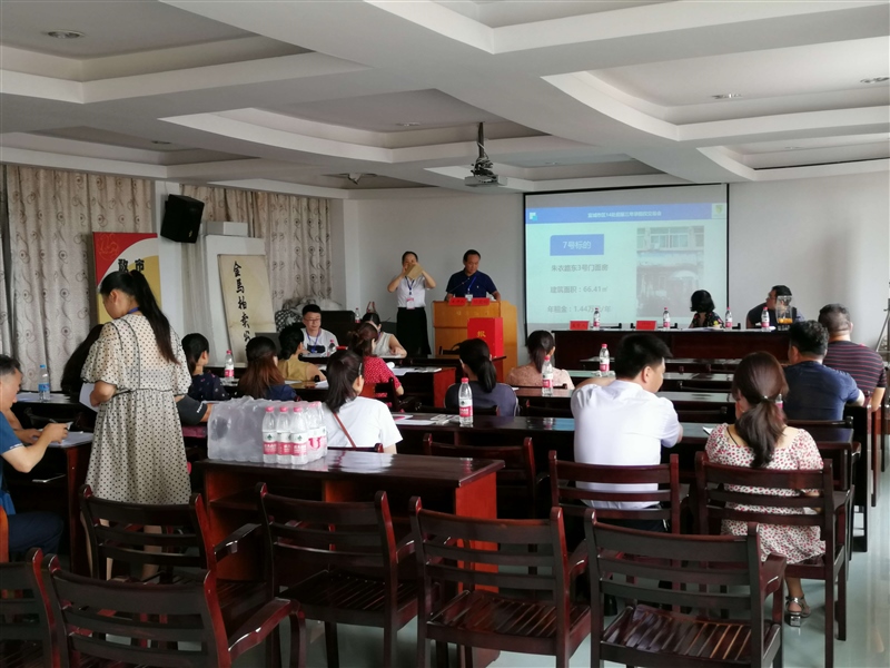 �����Ѕ^(q��)14̎�����������ཻ�׳ɽ��Y����ʾ(�D2)